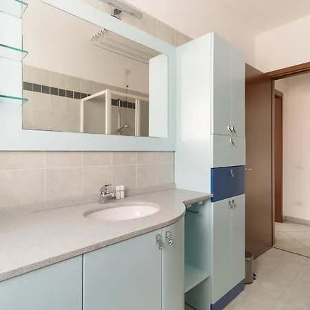 Appartamento Guesthost - Comfy Flat X4 Near Abbiategrasso Mm2